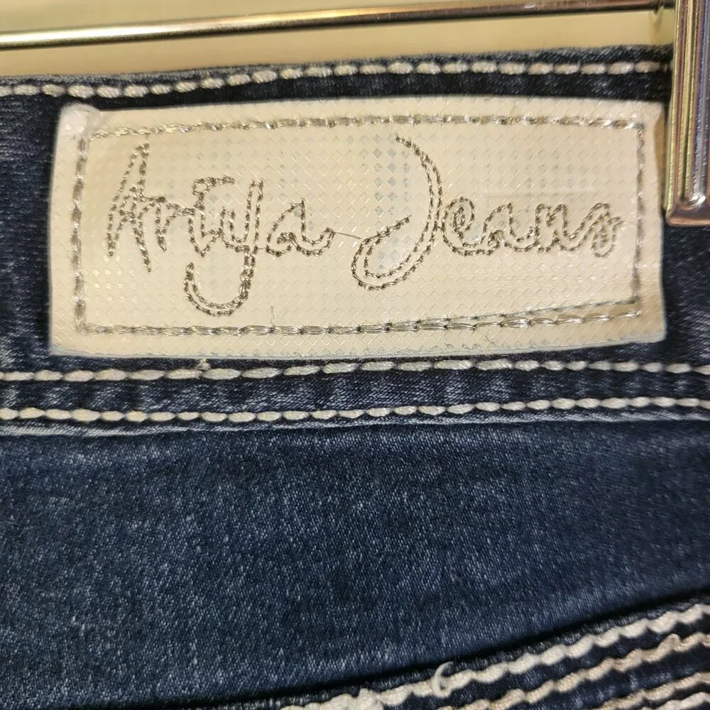 Ariya Jeans Women's Embellished Whisker Faded Jeans Size 15/16 Blue - Picture 12 of 15